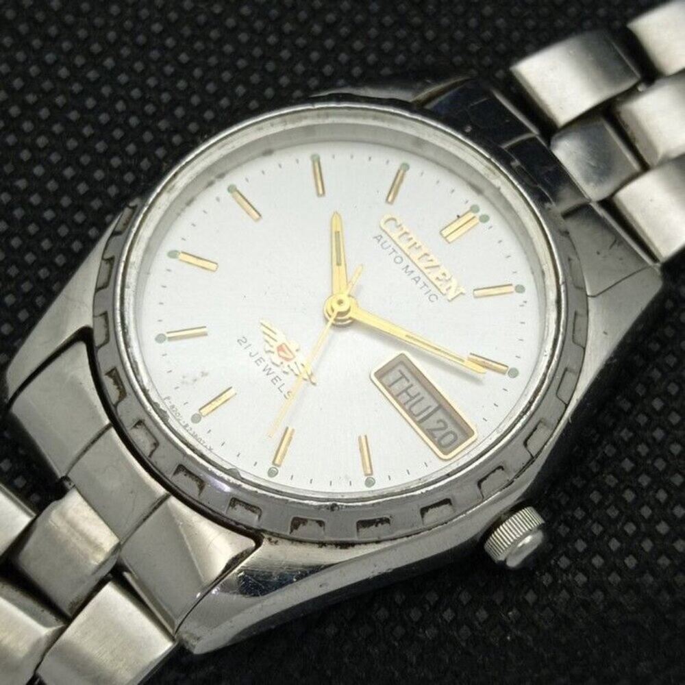 Vintage 1987 Citizen Automatic Mens Silver Watch W/daydate & Gold accents - Picture 6 of 8